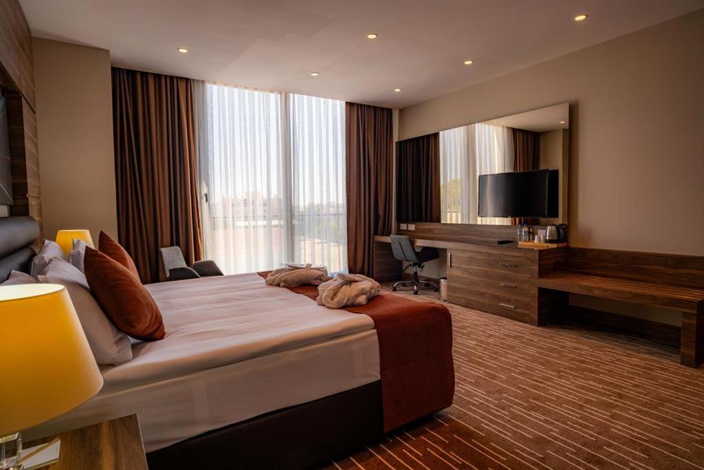 Ekor Elegance Hotel Famagusta  Ngoại thất bức ảnh